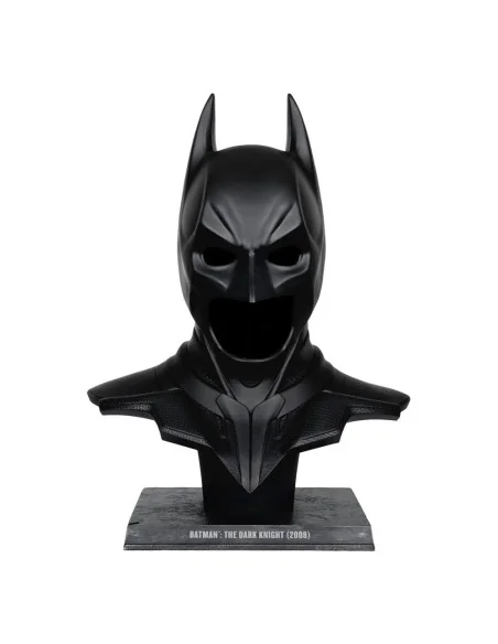 The Dark Knight DC Direct Replica 1/1 Batman Cowl 54 cm 114,99 € McFarlane Toys