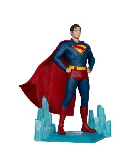Superman (2025) DC Multiverse Mega Action Figure Superman 28 cm