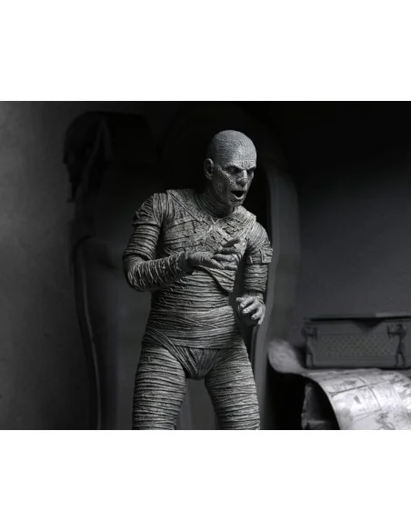 Universal Monsters Ultimate Mummy Black & White 18 Cm - 1 - 