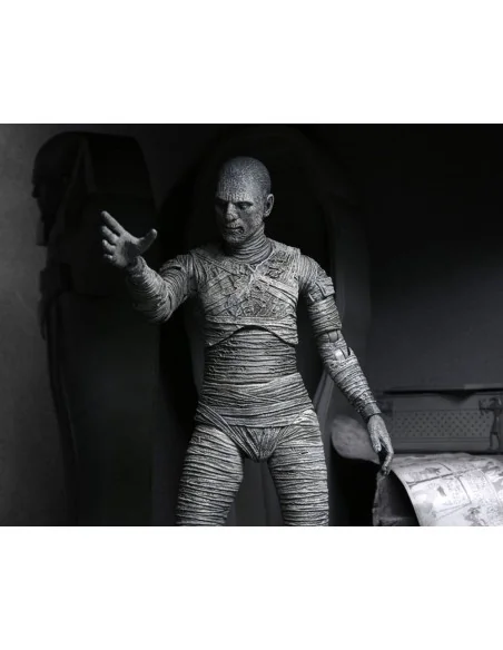 Universal Monsters Ultimate Mummy Black & White 18 Cm - 3 - 