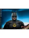 The Flash Movie Masterpiece Action Figure 1/6 Batman (Modern Suit) 30 cm - 3 - 
