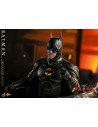 The Flash Movie Masterpiece Action Figure 1/6 Batman (Modern Suit) 30 cm - 13 - 