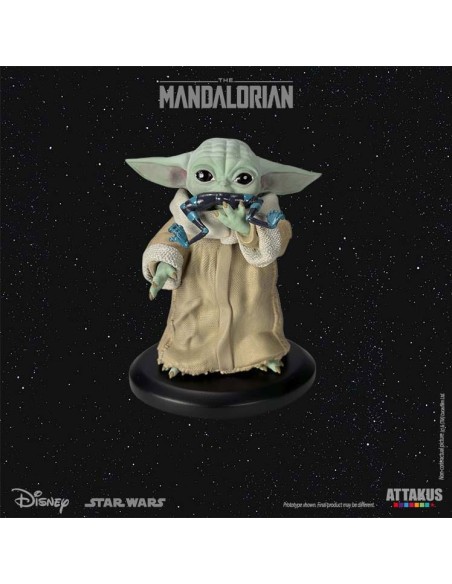 Star Wars: The Mandalorian Classic Collection Statue 1/5 Grogu Eating Frog 10 cm  Attakus