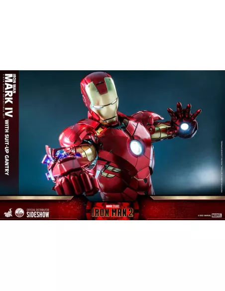 Iron Man Mark IV with Suit-Up Gantry 49 cm Quarter Scale
