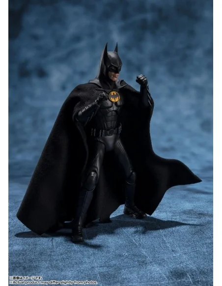 The Flash S.H. Figuarts Action Figure Batman 15 cm