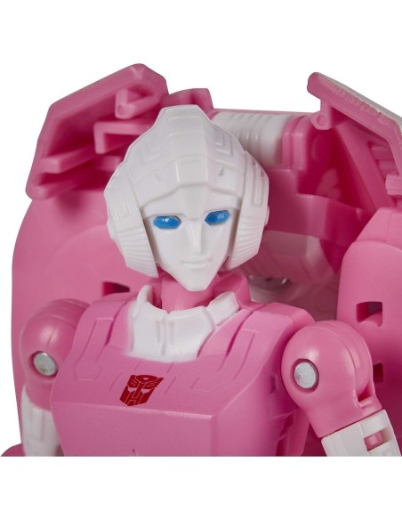 Transformers WFC-K17 Arcee Generations War for Cybertron Kingdom Deluxe 14cm
